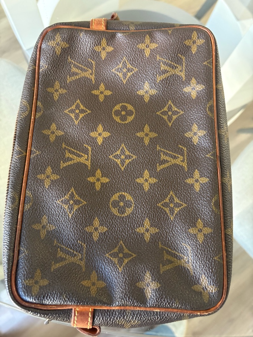 Louis Vuitton Brown Monogram Canvas Men's and women’s Pouch - Picture 4 of 7
